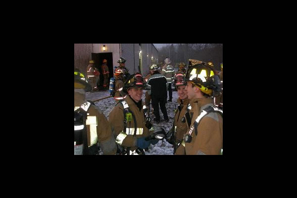 01-16-06  Response - Stand By Vestal Fire
